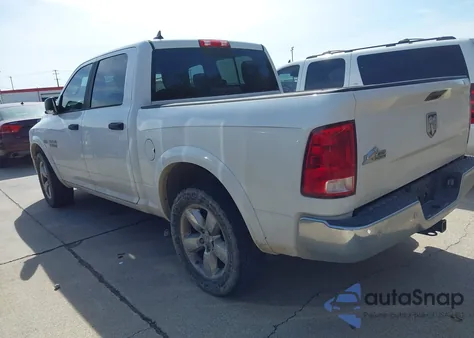 2015 Ram 1500 Outdoorsman z USA, uszkodzony, nr VIN 1C6RR6LT5FS630025